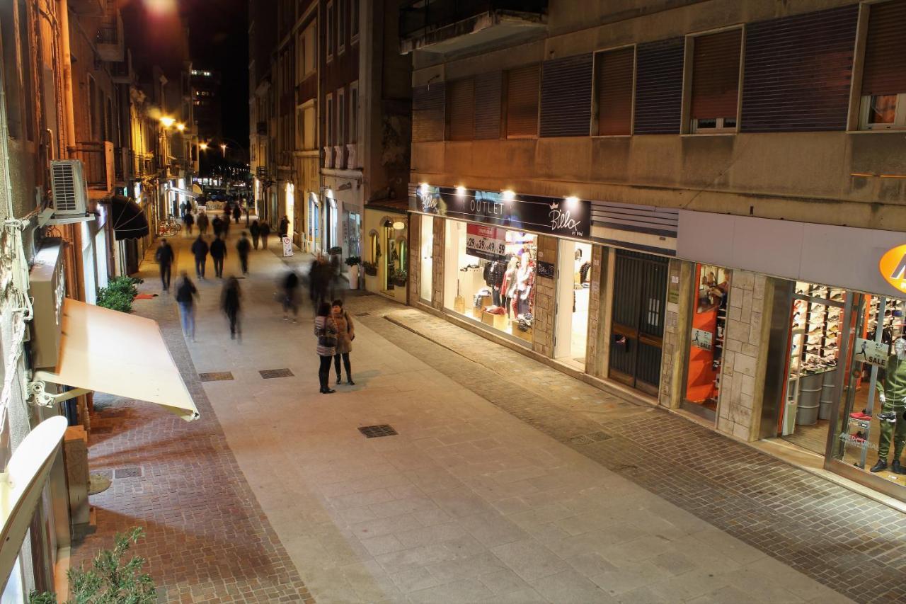 Ferienwohnung Sa Domu E Babbu Cagliari Exterior foto