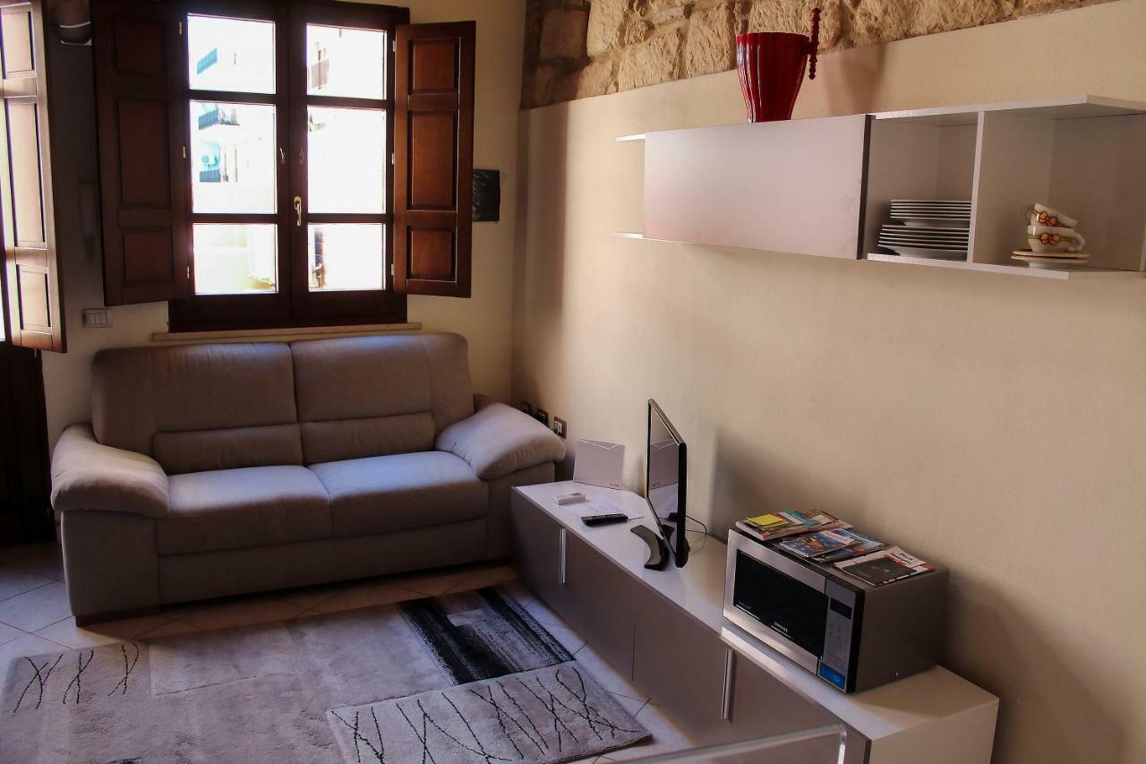 Ferienwohnung Sa Domu E Babbu Cagliari Exterior foto